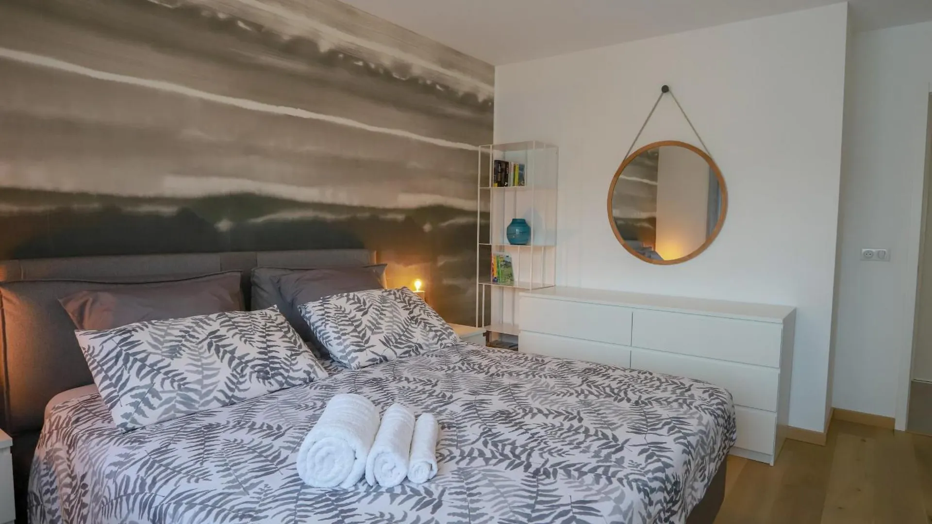 Le Bleu Du Lac 3 Etoiles - Secteur Recherche, Calme & Familiale, A 300M Du Lac & De La Vieille Ville, Garage Prive 안시 아파트